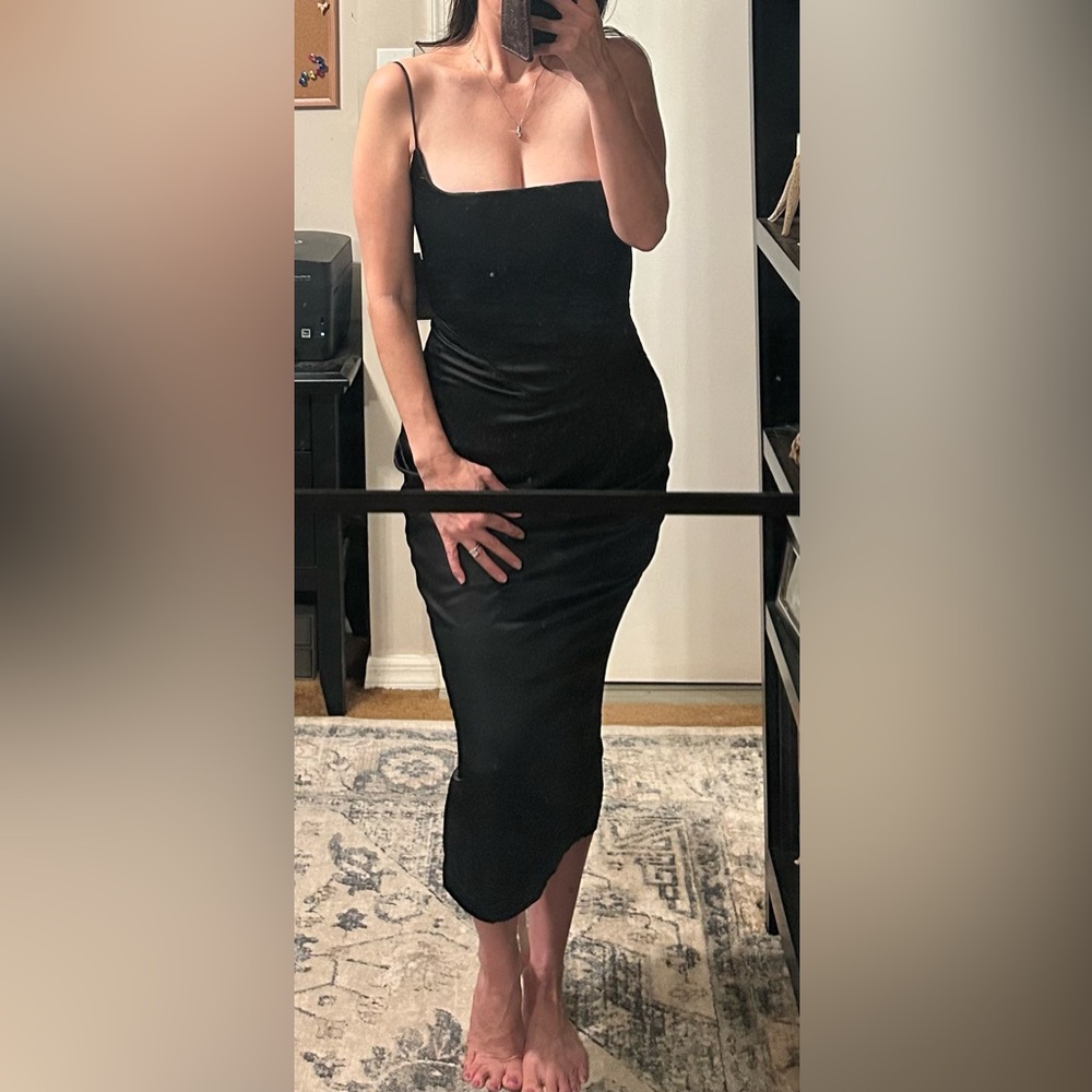 House of CB ANAIS - Black Satin Pointed Corset Midi Dress